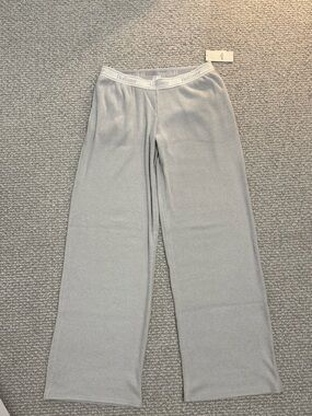 Hollister Light Gray Ribbed Wide-Leg Sweatpants! BRAND NEW!!!!